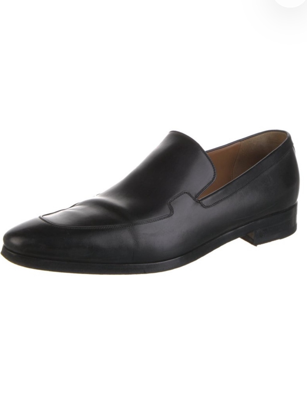 Gucci Black Leather Slip-On Loafer with Sleek Toe